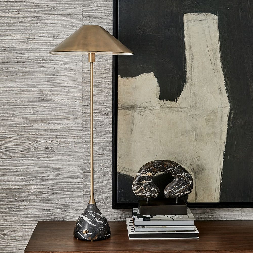Kiss Buffet Lamp