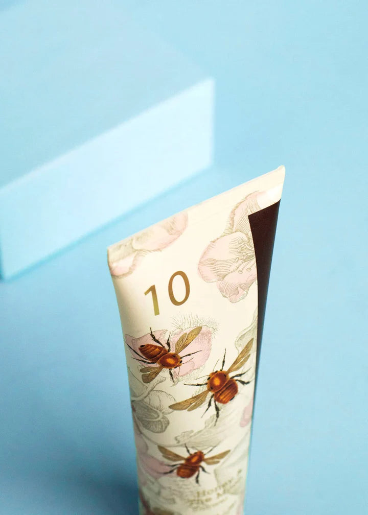 Honey & The Moon Shower Gel-5.5 OZ